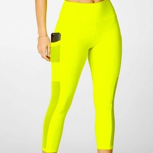 Fabletics Mika High Waisted Pocket Capri